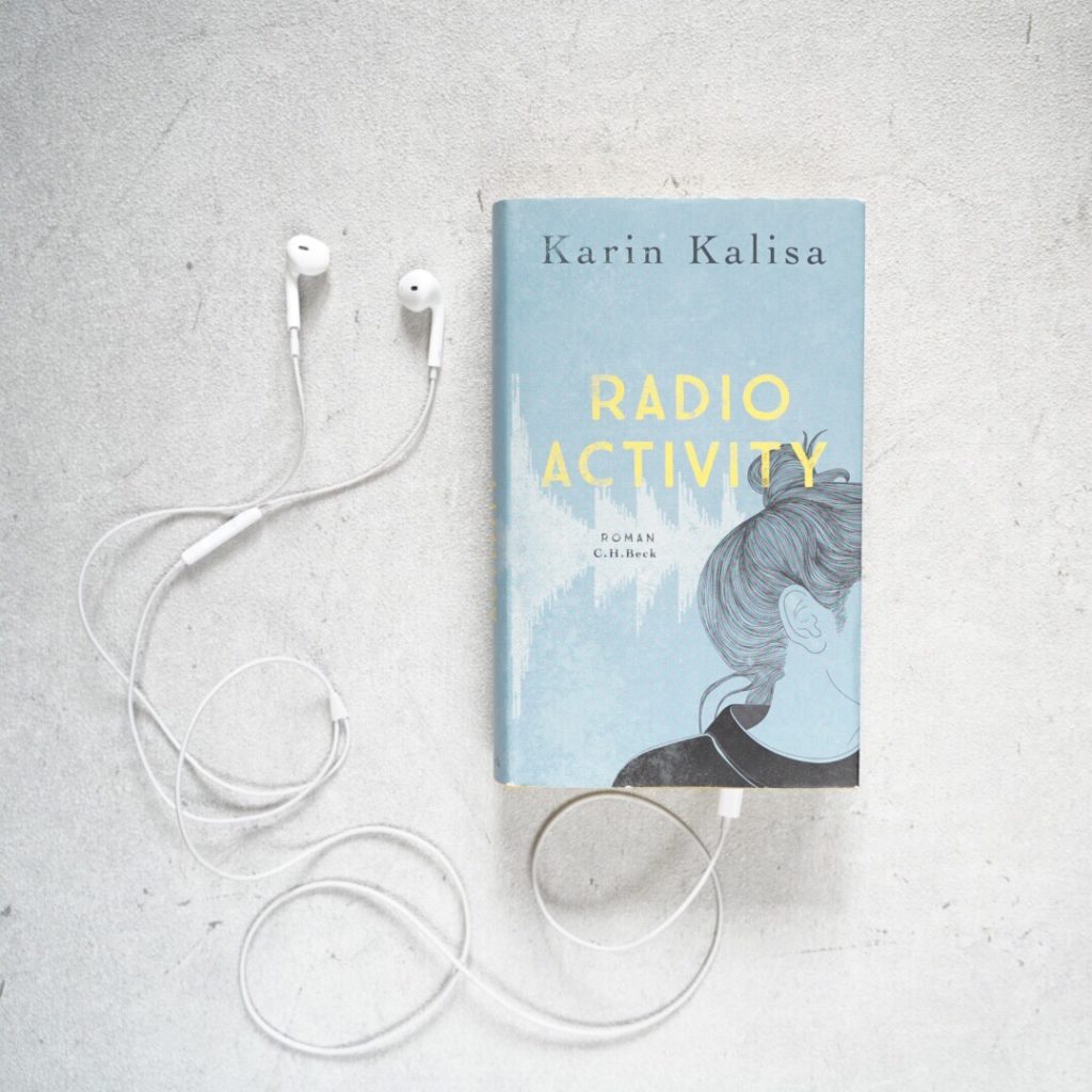 Rezension: Radio Activity von Karin Kalisa